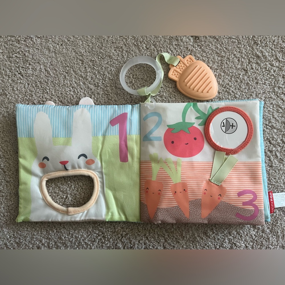 LOT Touch Feel Sensory Activity Cloth Books Manhattan Toy Skip Hop Jellycat - Picture 3 of 8